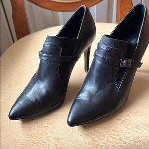 Nine West Black Leather Booties